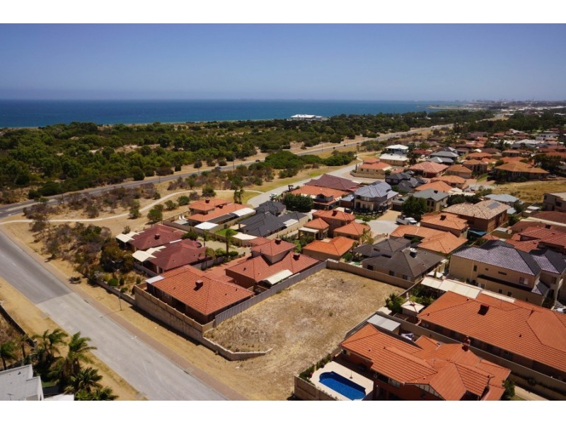 5 Fairbairn Road, Coogee WA 6166