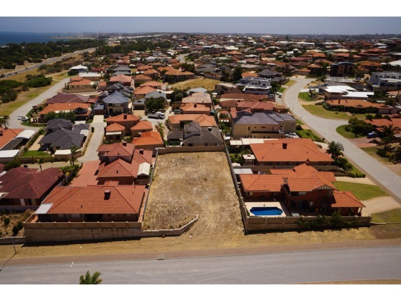 5 Fairbairn Road, Coogee WA 6166