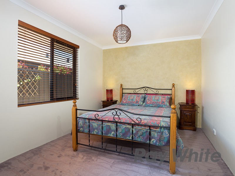 43 West Churchill Avenue, Munster WA 6166