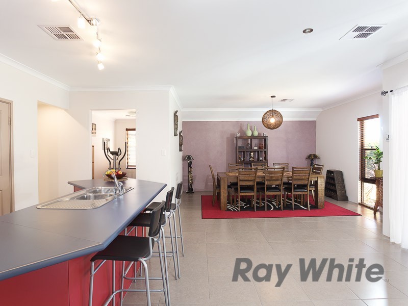 43 West Churchill Avenue, Munster WA 6166