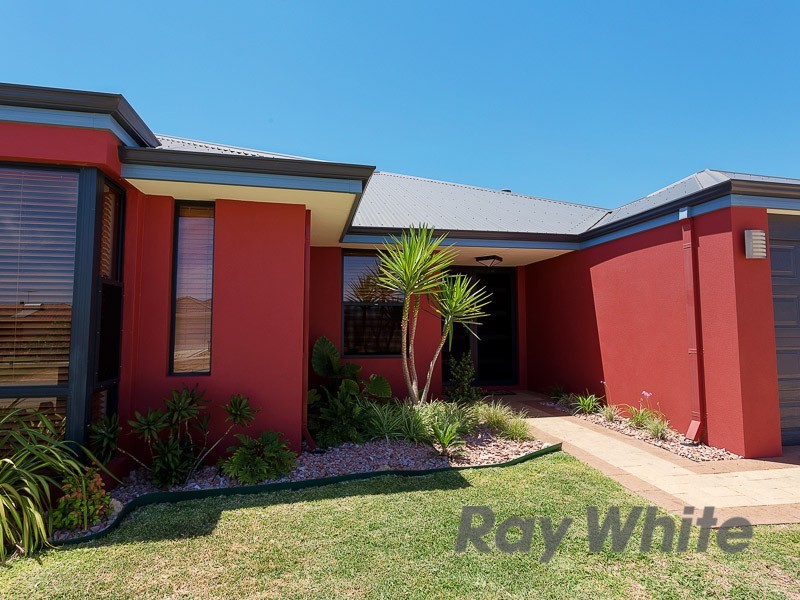 43 West Churchill Avenue, Munster WA 6166