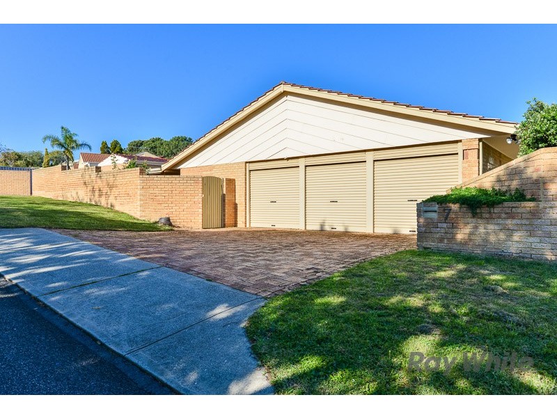 7 Gairdner Dr, Kardinya WA 6163