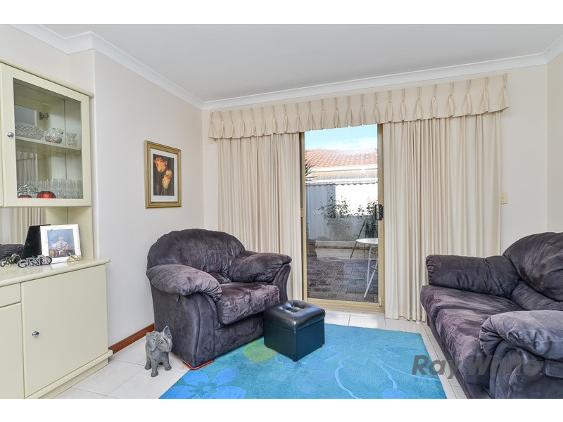 7 Gairdner Dr, Kardinya WA 6163