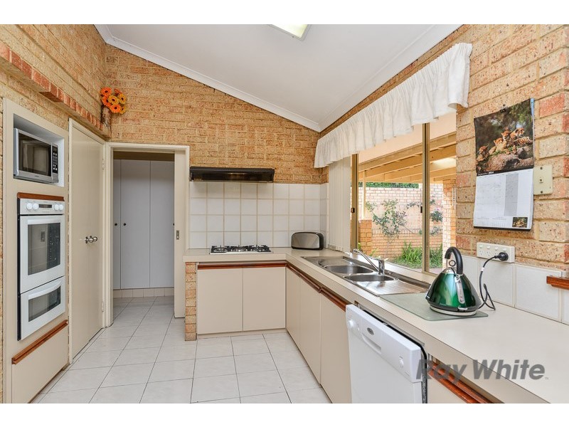 7 Gairdner Dr, Kardinya WA 6163