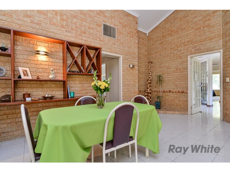 7 Gairdner Dr, Kardinya WA 6163