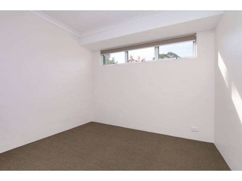 100B Gilbertson Road, Kardinya WA 6163