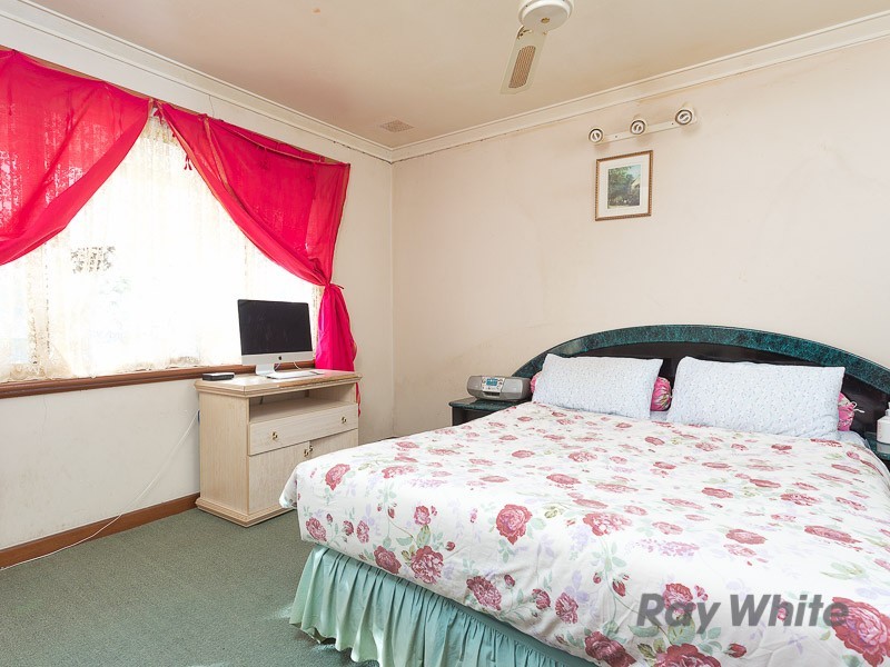 9b Bedwell Crescent, Booragoon WA 6154