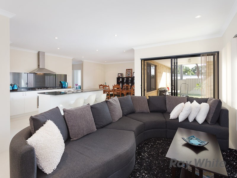 3A Tonkin Road, Hilton WA 6163