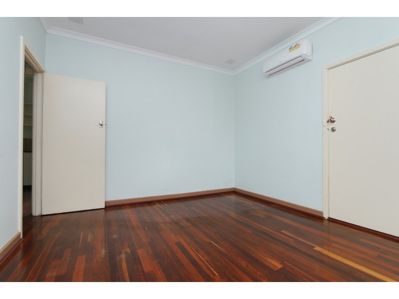 15 Romeo Road, Coolbellup WA 6163