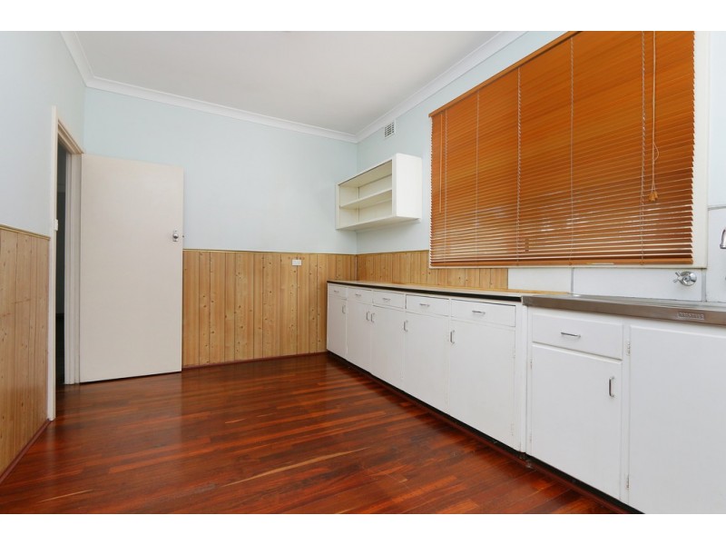 15 Romeo Road, Coolbellup WA 6163