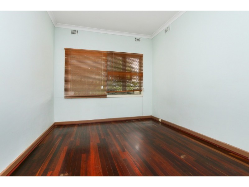 15 Romeo Road, Coolbellup WA 6163