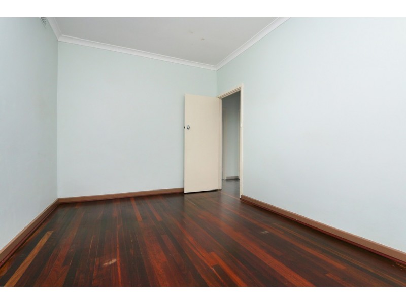 15 Romeo Road, Coolbellup WA 6163