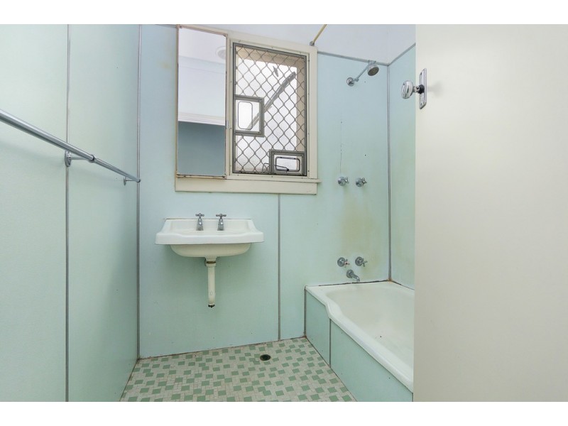 15 Romeo Road, Coolbellup WA 6163