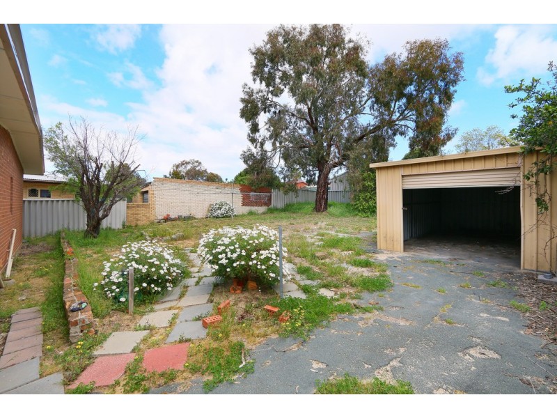 15 Romeo Road, Coolbellup WA 6163