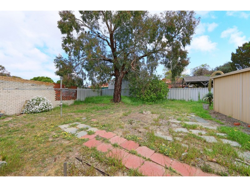 15 Romeo Road, Coolbellup WA 6163