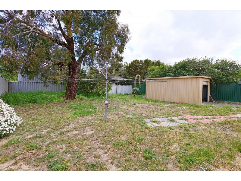 15 Romeo Road, Coolbellup WA 6163