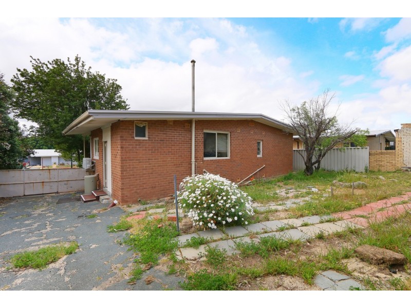 15 Romeo Road, Coolbellup WA 6163