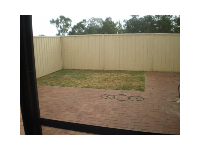33A Blueridge Cresent, Bibra Lake WA 6163