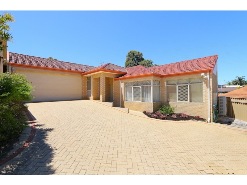 7B Atkinson Gardens, Leeming WA 6149