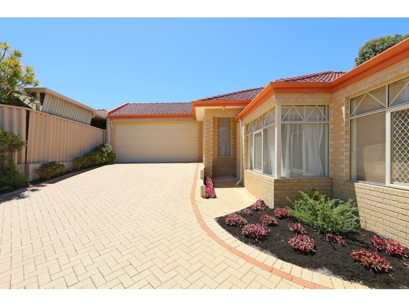 7B Atkinson Gardens, Leeming WA 6149