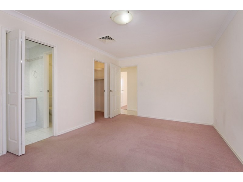 7B Atkinson Gardens, Leeming WA 6149