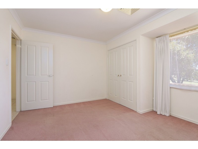 7B Atkinson Gardens, Leeming WA 6149