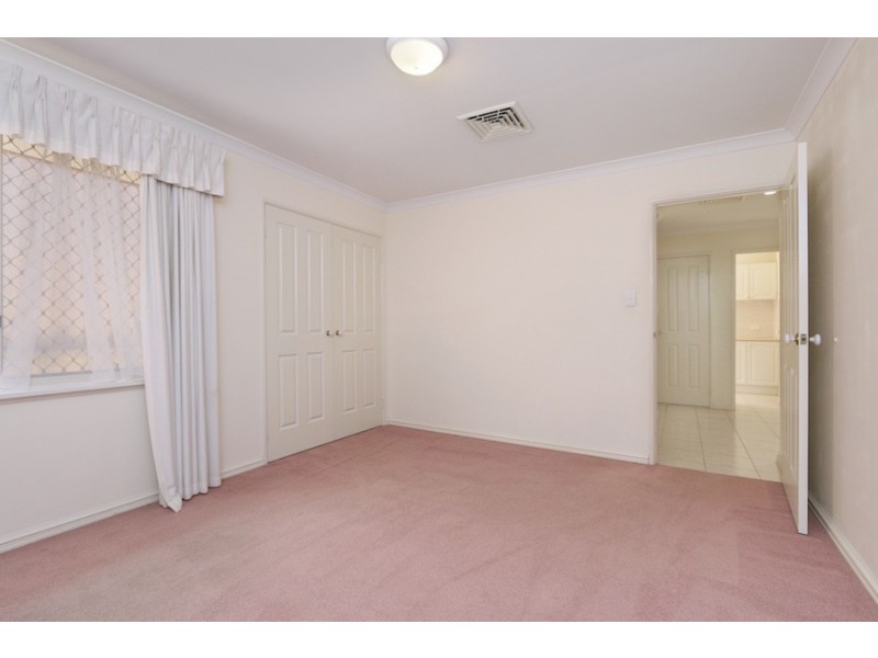 7B Atkinson Gardens, Leeming WA 6149