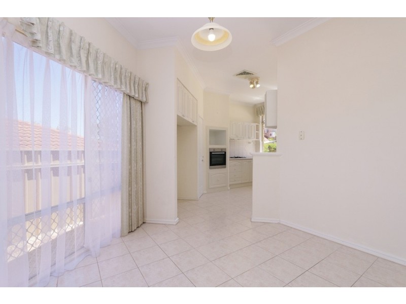 7B Atkinson Gardens, Leeming WA 6149