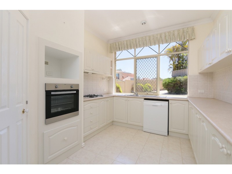 7B Atkinson Gardens, Leeming WA 6149