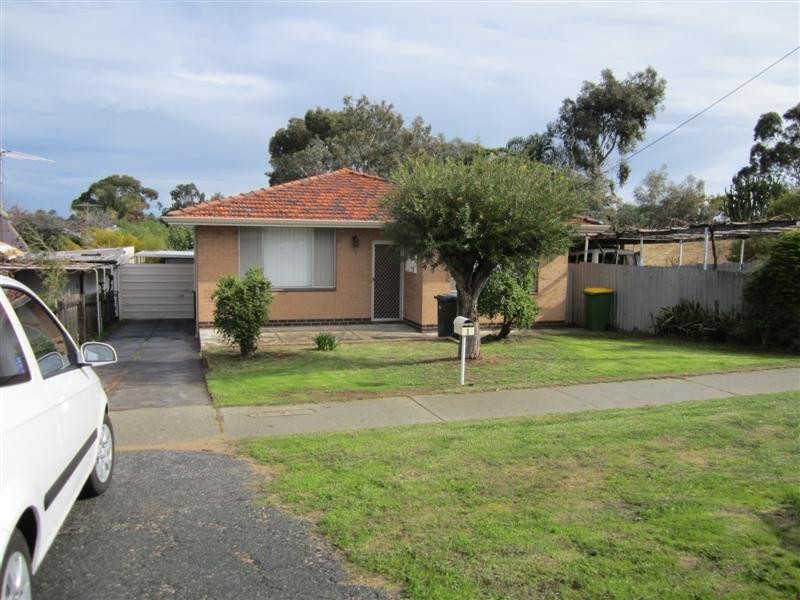 1 York Street, Beaconsfield WA 6162