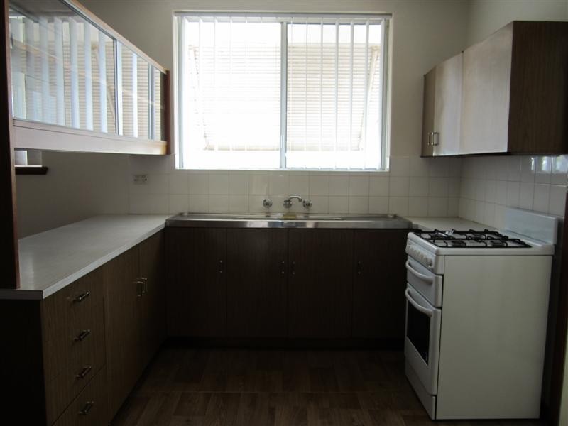 1 York Street, Beaconsfield WA 6162