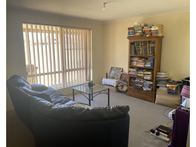 1/19 Catalpa Crescent, South Lake WA 6164