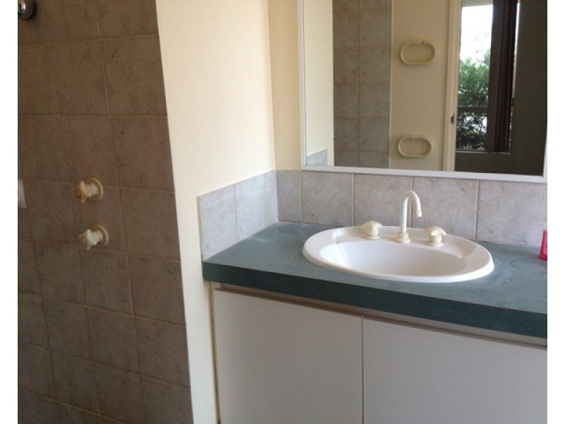 1/19 Catalpa Crescent, South Lake WA 6164