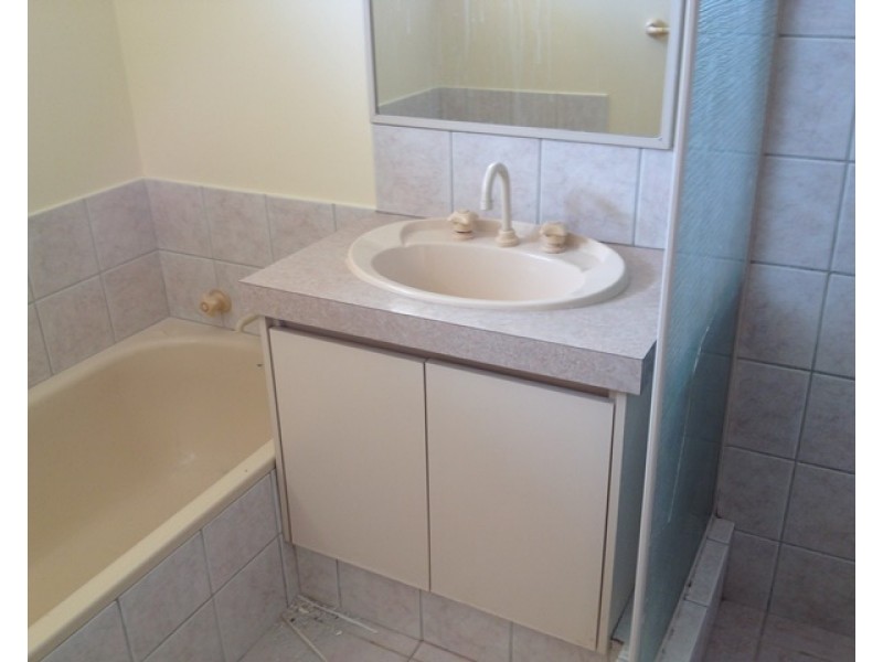 1/19 Catalpa Crescent, South Lake WA 6164