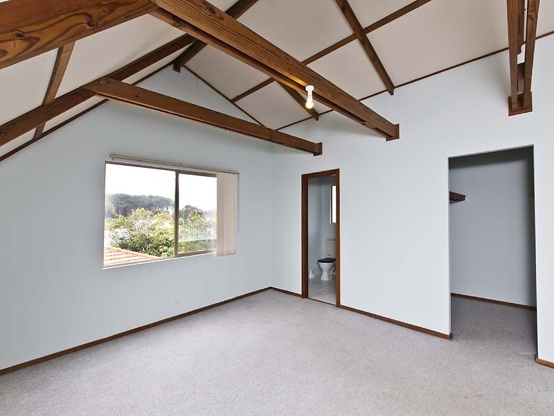 17 Meadow Close, Kardinya WA 6163