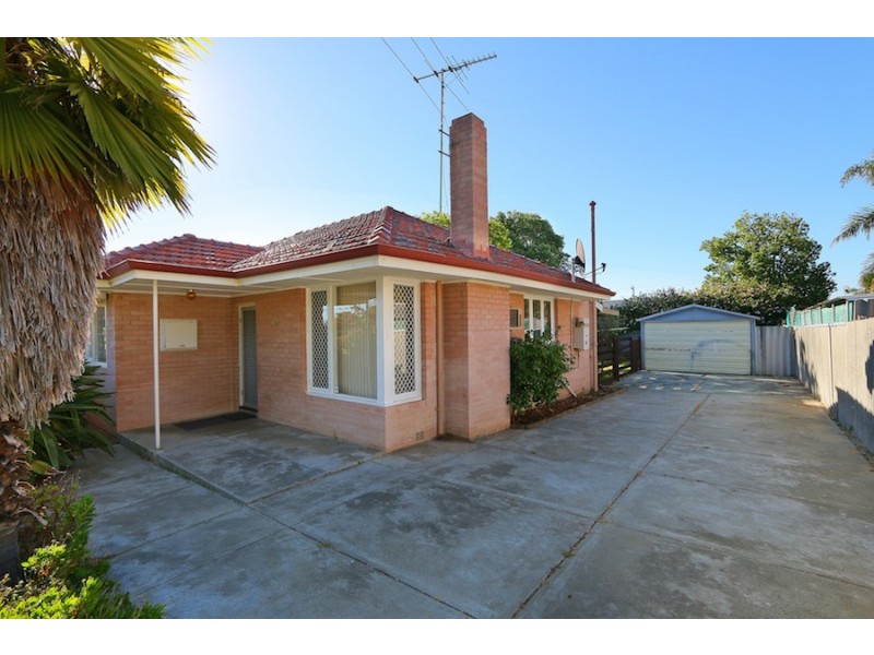 20 Camillo Street, Coolbellup WA 6163