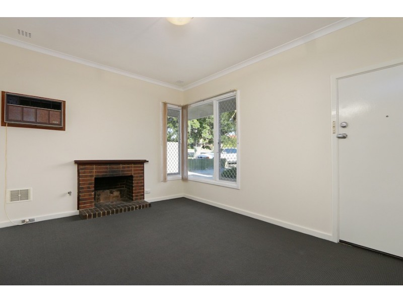 20 Camillo Street, Coolbellup WA 6163