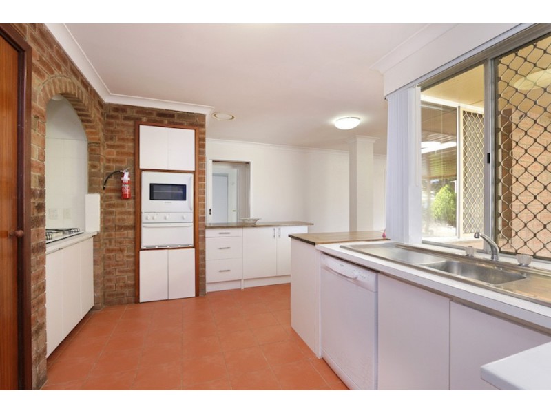 24 Maritime Avenue, Kardinya WA 6163