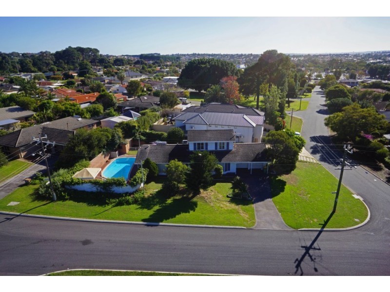 14A Bellairs Road, Kardinya WA 6163