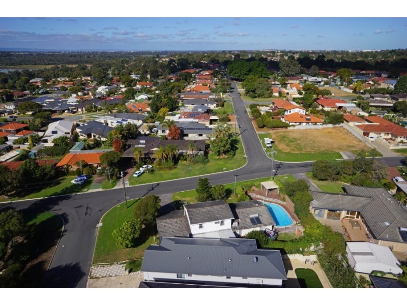 14A Bellairs Road, Kardinya WA 6163