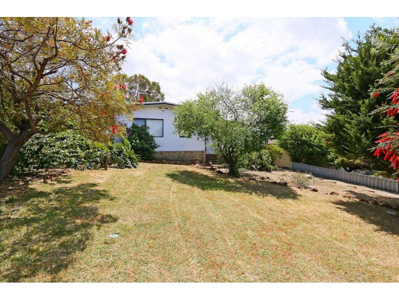 50 Quince Way, Coolbellup WA 6163