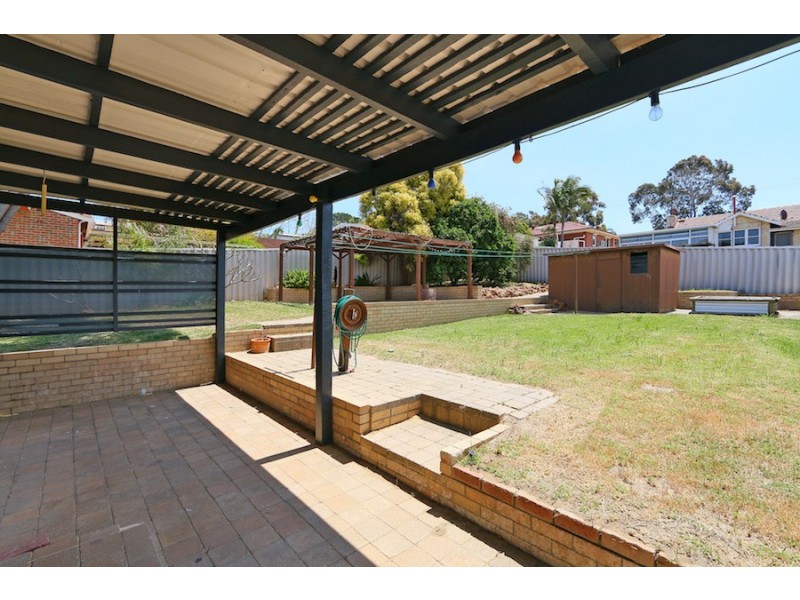 50 Quince Way, Coolbellup WA 6163