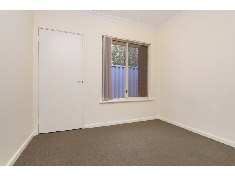 3/8 Fallow Crescent, Spearwood WA 6163