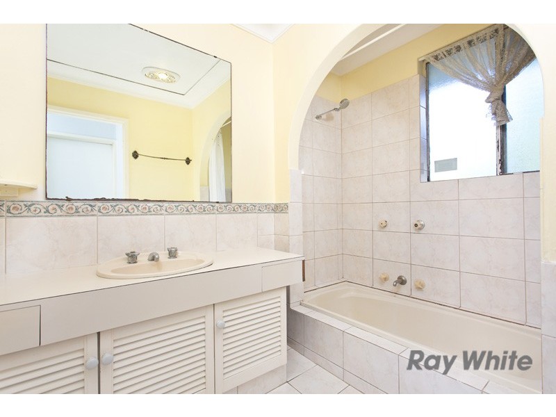 5 Loris Way, Kardinya WA 6163