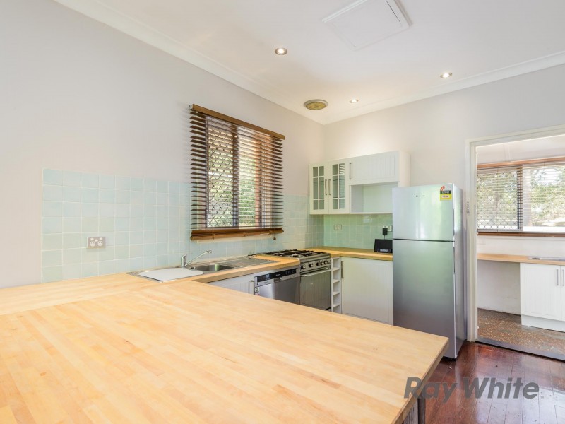 36 Bromley Road, Hilton WA 6163