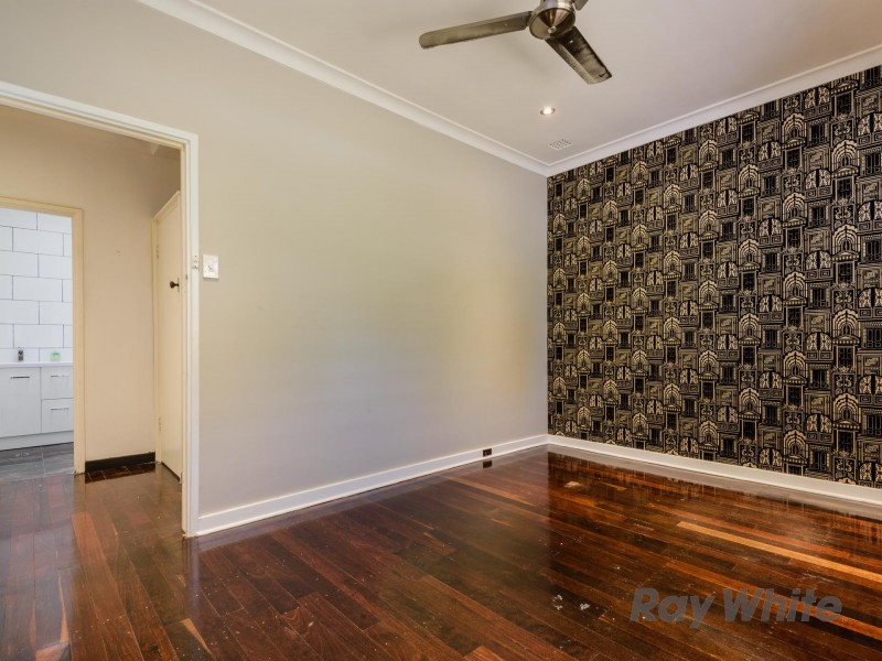 36 Bromley Road, Hilton WA 6163