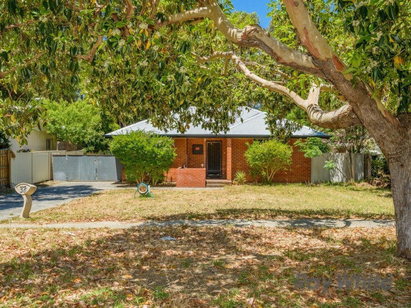 36 Bromley Road, Hilton WA 6163