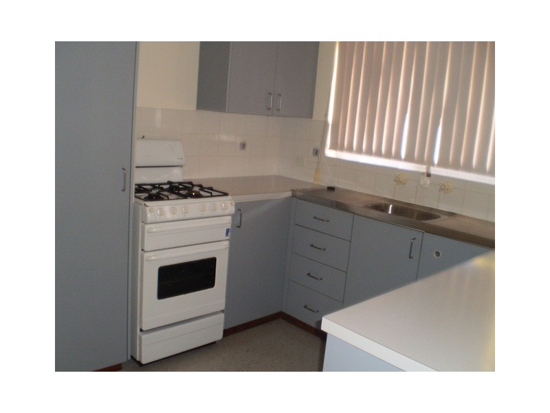 15 Milroy Street, Willagee WA 6156