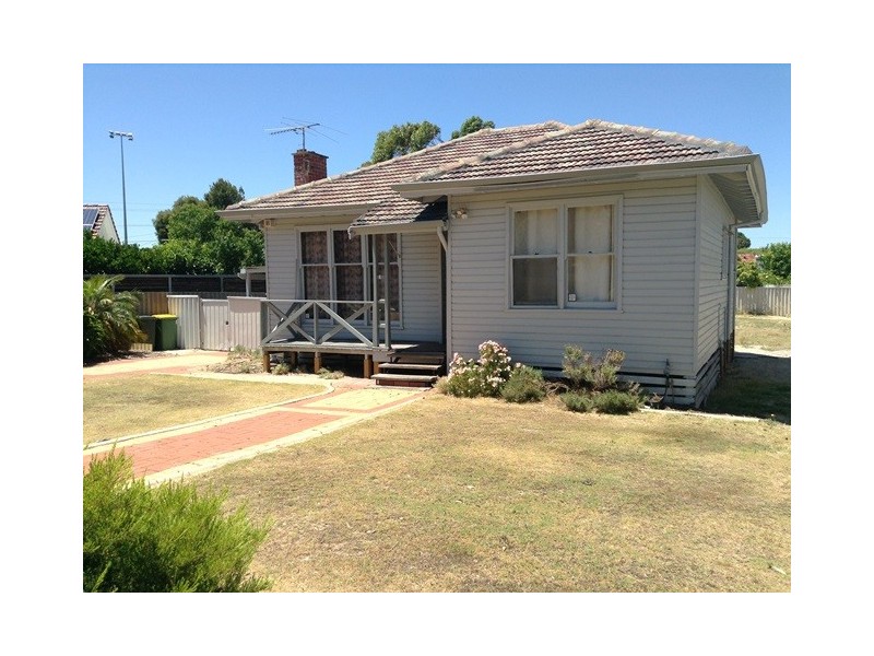 27 Bawdan Street, Willagee WA 6156