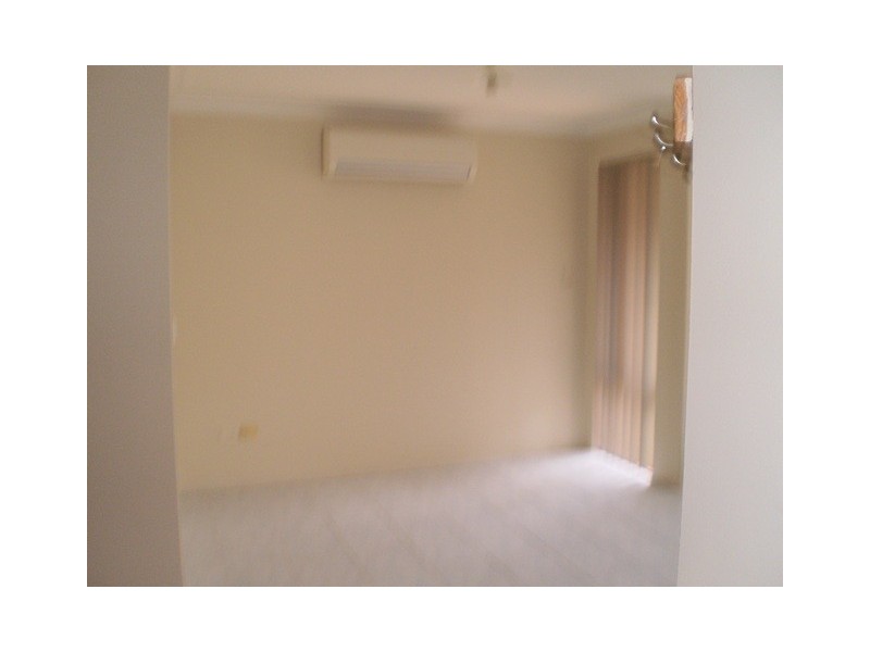 8/14 Stampel Gardens, Kardinya WA 6163